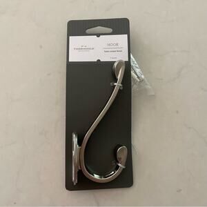 Threshold wall hook